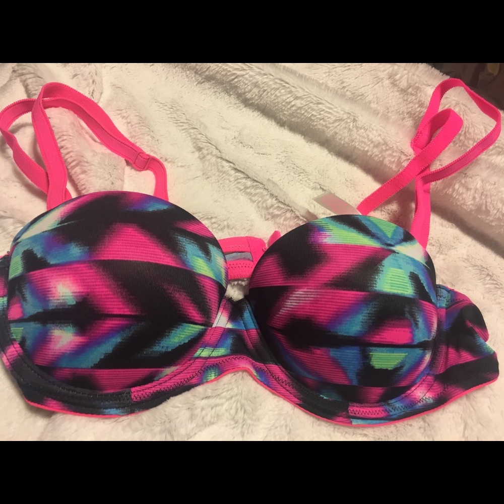 Multi way VS push up bra